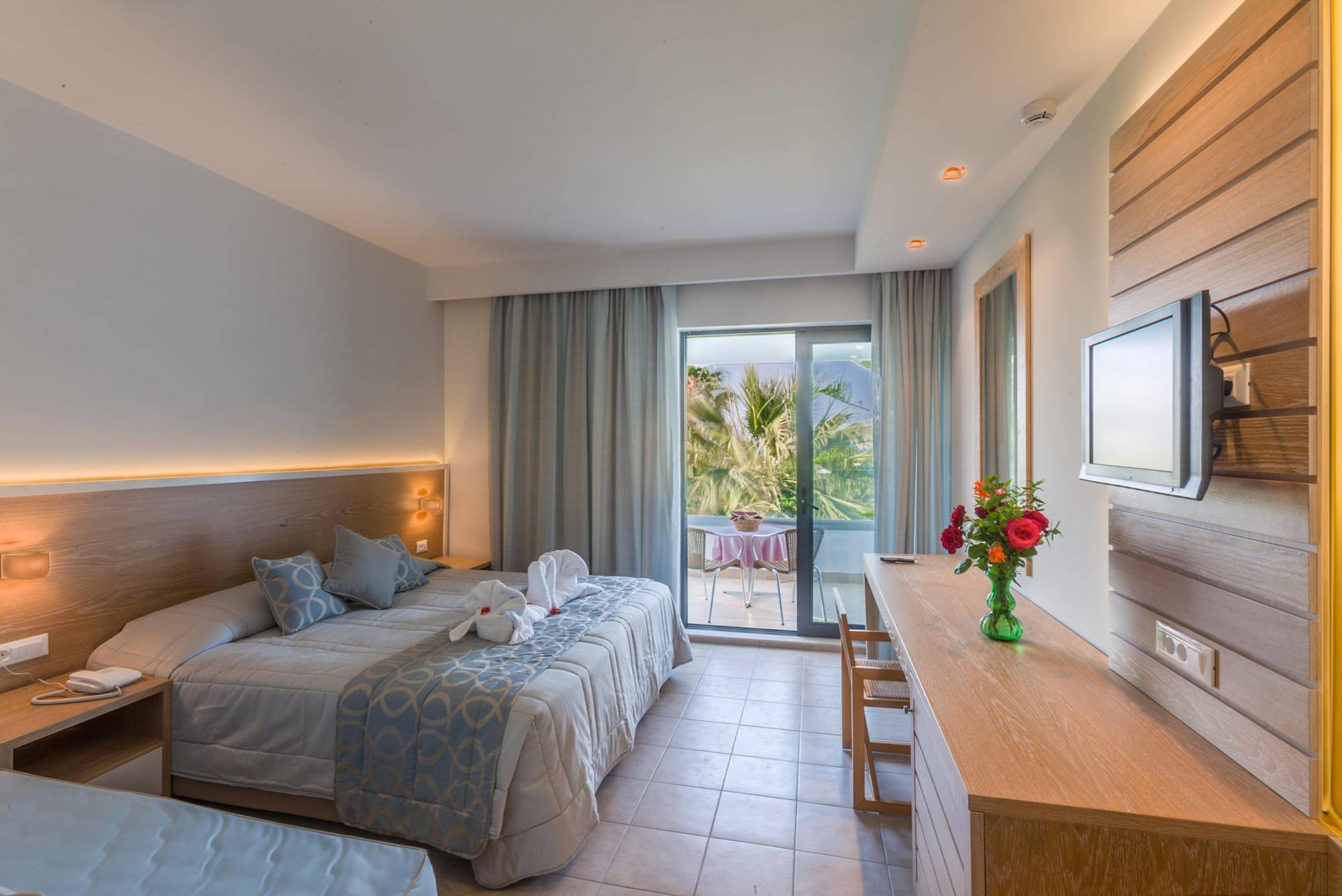 Tigaki Beach Hotel מראה חיצוני תמונה